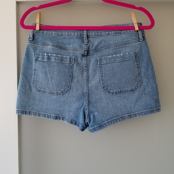 Old Navy Jean Shorts - Picture 2 of 4
